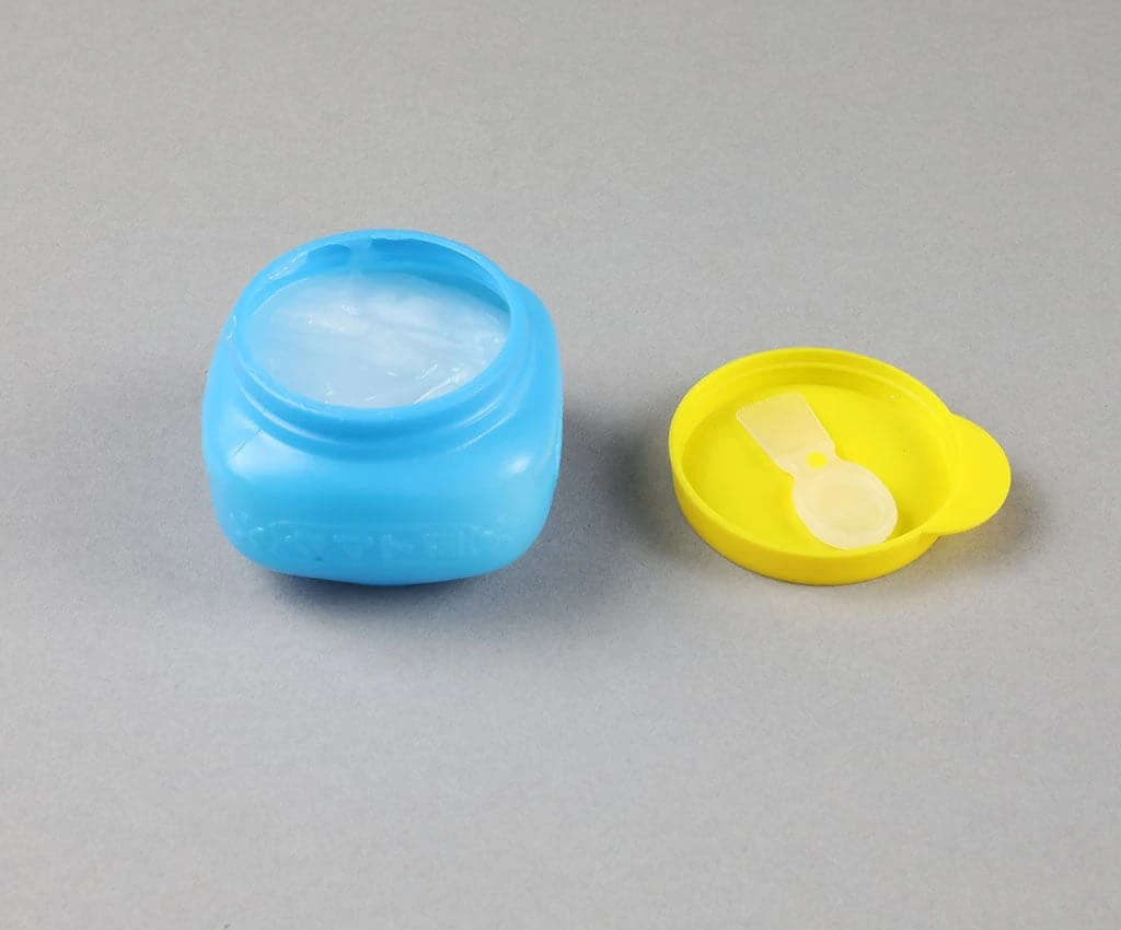 Yamato Nori Starch Paste Glue 70g 2 Yamato Nori Starch Paste Glue 70g - Image 2