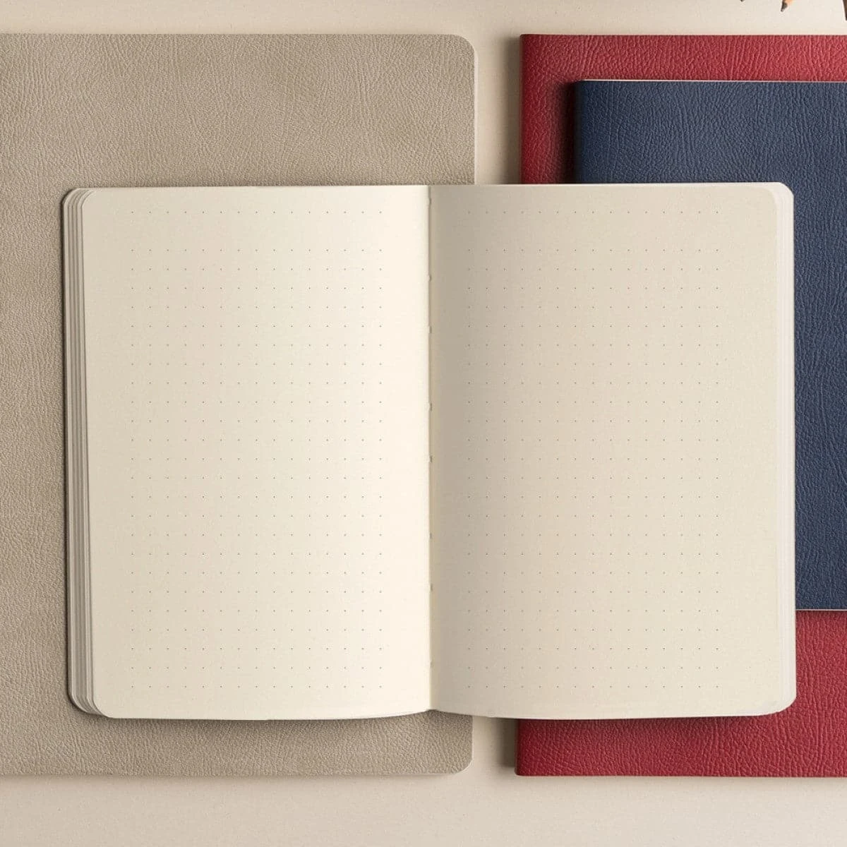 CIAK MATE Slim Ivory Paper Notebook (B6, Dot Grid) 2 CIAK MATE Slim Ivory Paper Notebook (B6, Dot Grid) - Image 2